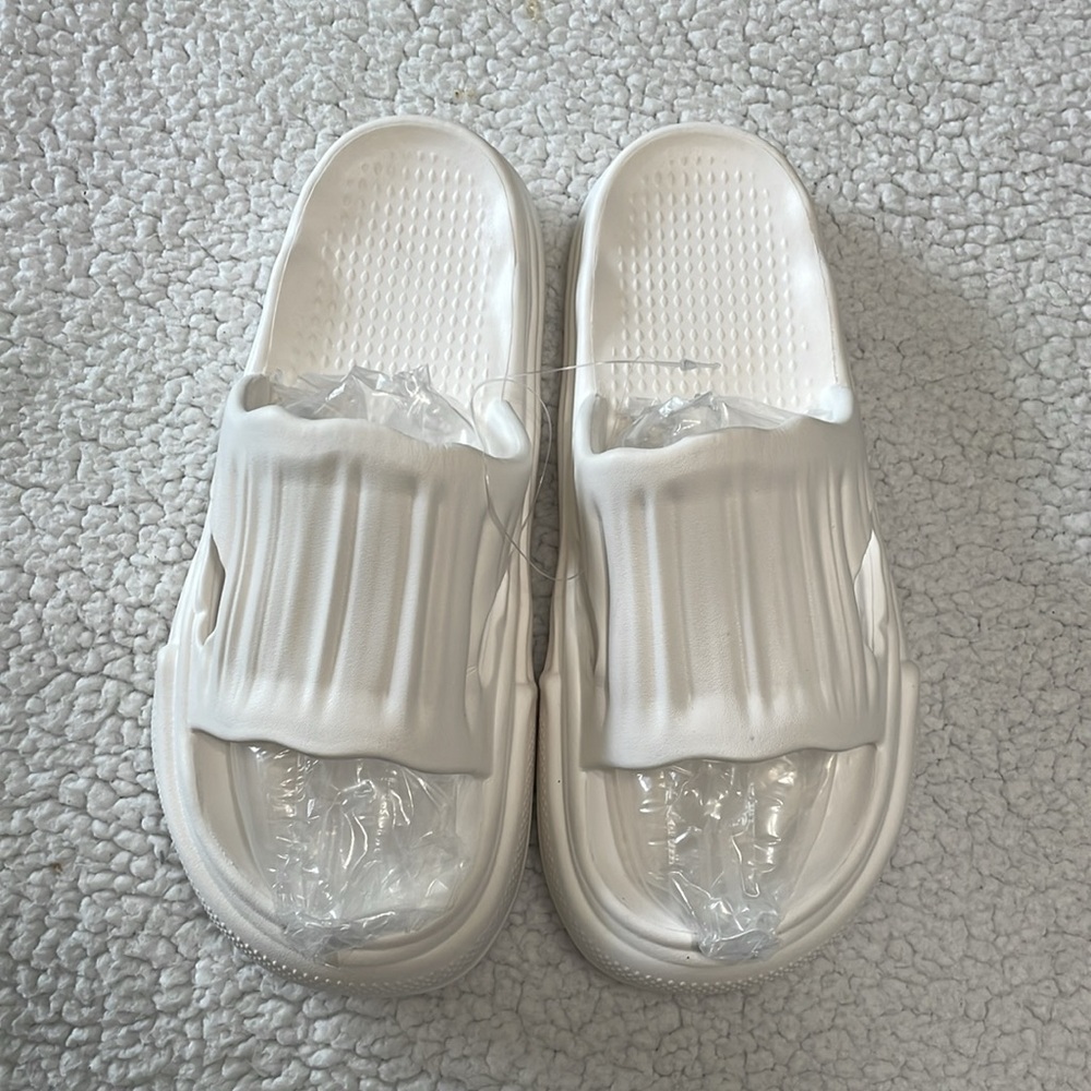 New Welltree Cloud Slides / Unisex.